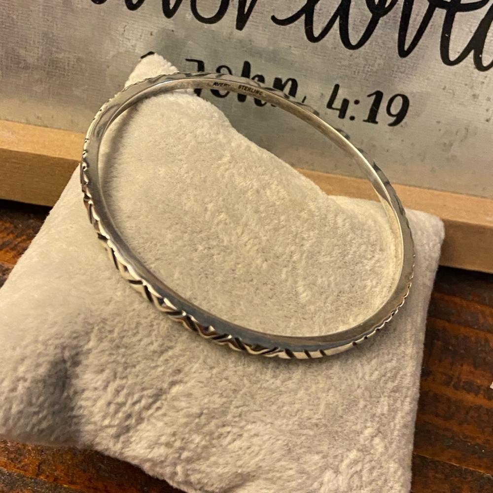 SOLD Rare Retired Sterling Silver bangle bracelet - Picture 4 of 7